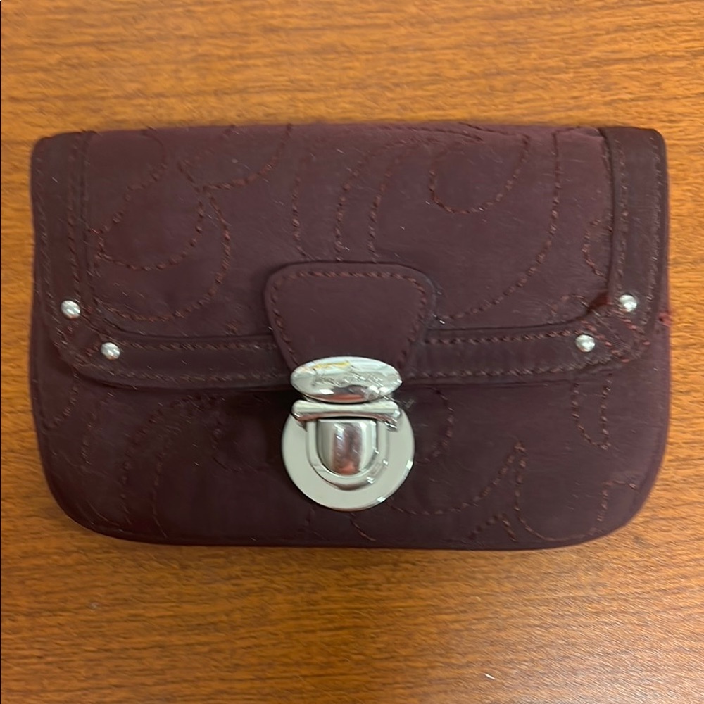 Elegant Burgundy Quilted Clutch